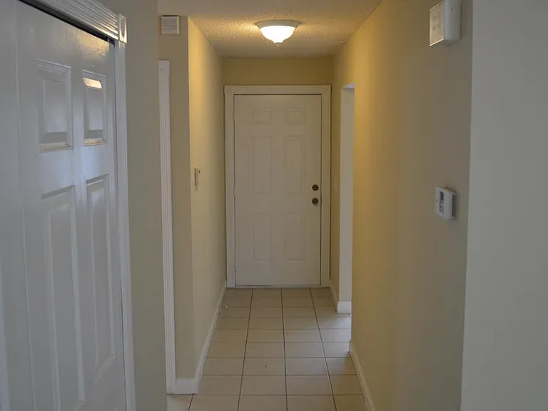 2432 Lantana Ave — Photo 2