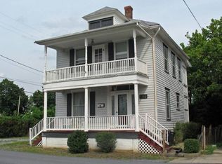 158 N Fort St, Strasburg, VA 22657