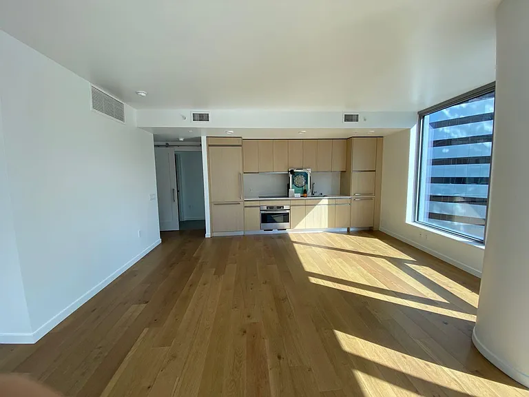 1808 Minor Ave #1401 — Photo 23