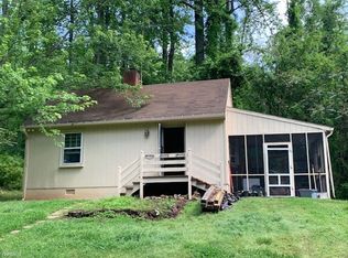 906 Monacan Trail Rd, Charlottesville, VA 22903