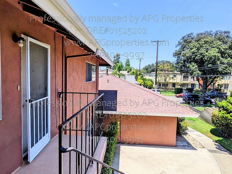 1810 W Greenleaf Ave #3 — Photo 29
