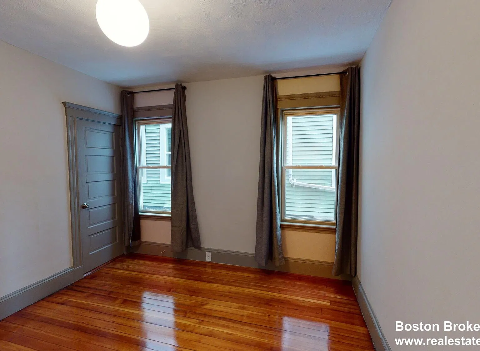 4 bed, 9999 sqft, $4,200 — Photo 3