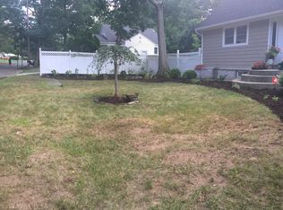 194 Albany Ave, West Babylon, NY 11704