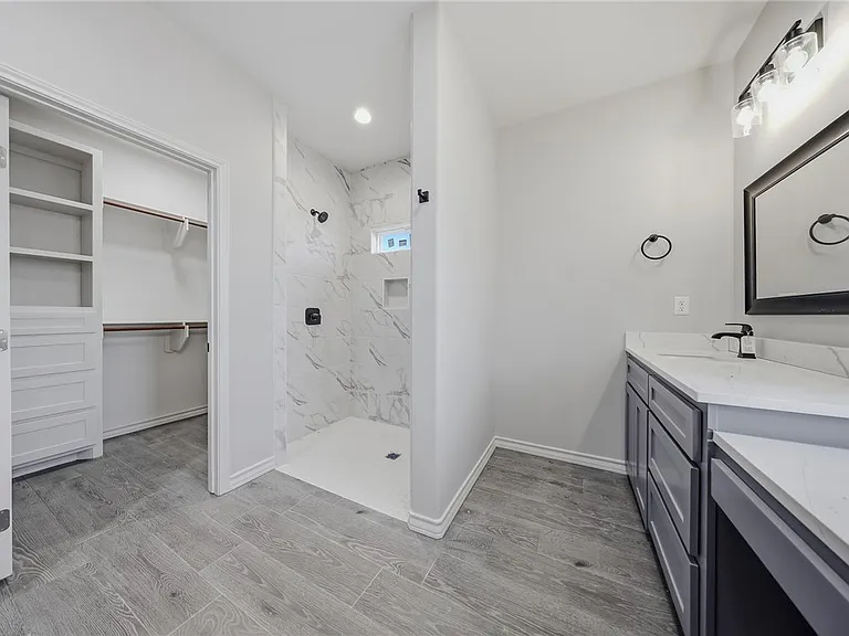 714 Mereet Dr — Photo 16