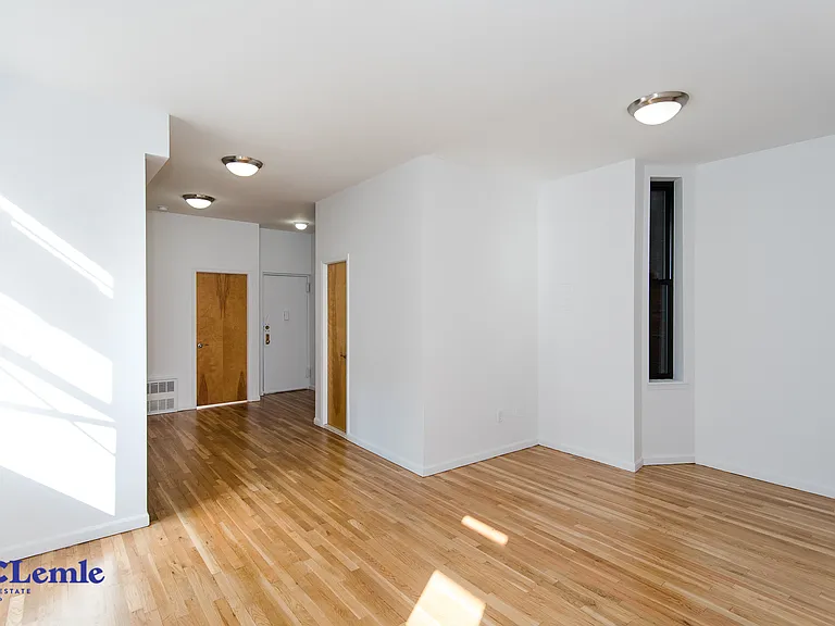 1361 Lexington Ave #2FW — Photo 7