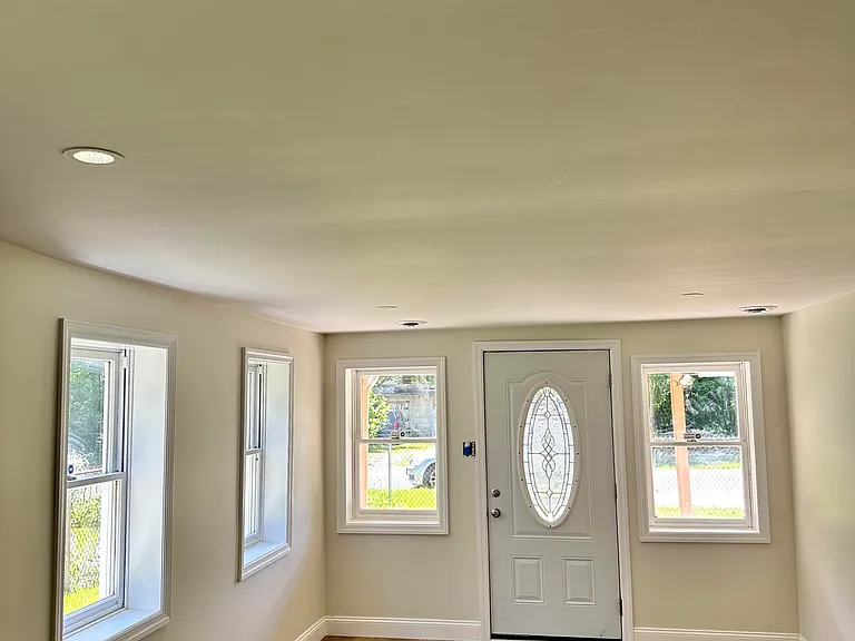 115 Elderberry Ave — Photo 2