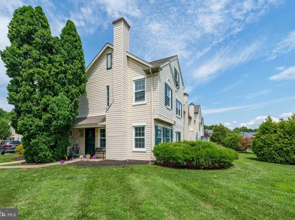124 Stonebridge Blvd, New Castle, DE 19720