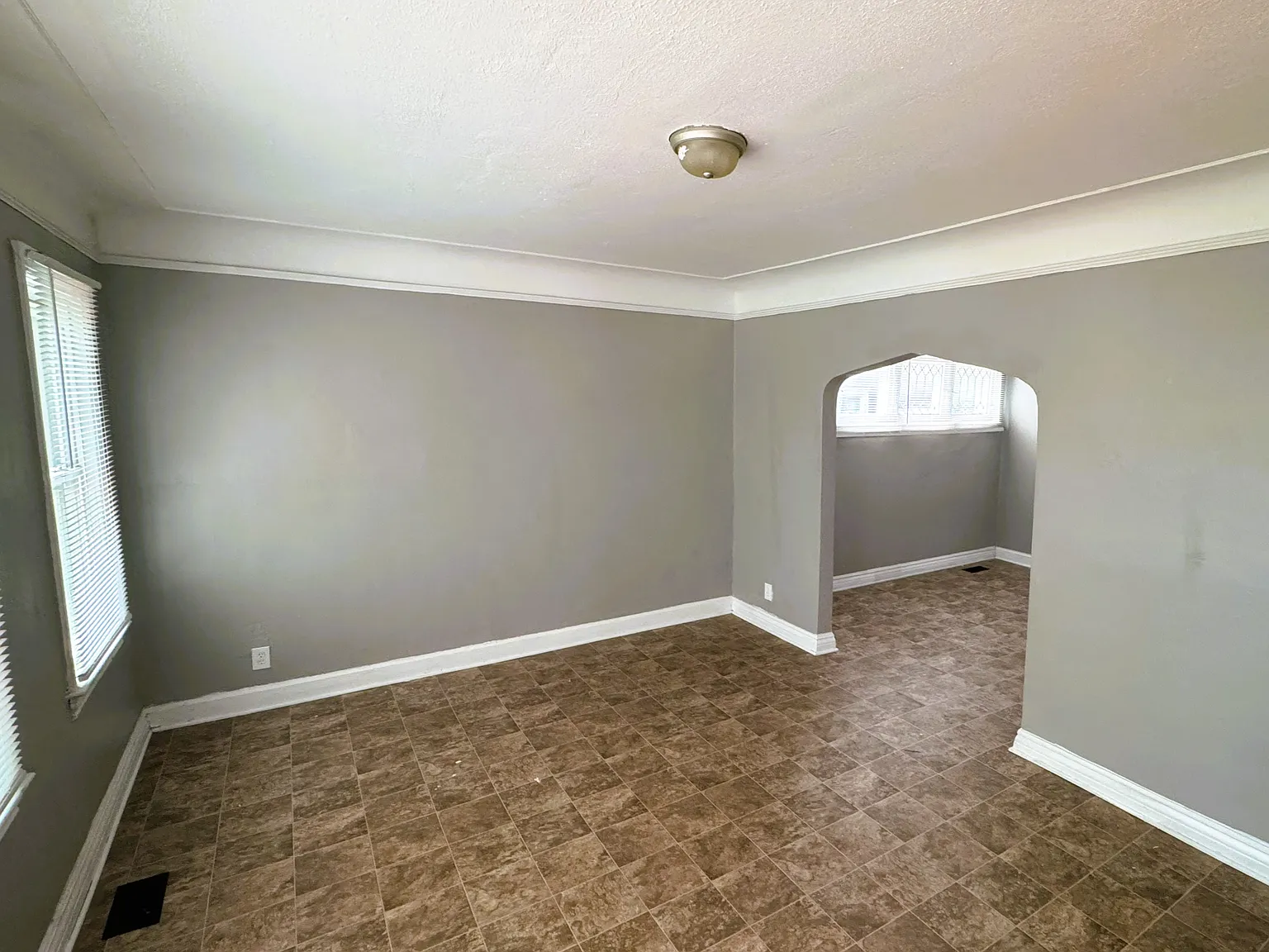 Now Leasing! 5292 Dickerson Ave, Detroit, MI 48213 — Photo 3