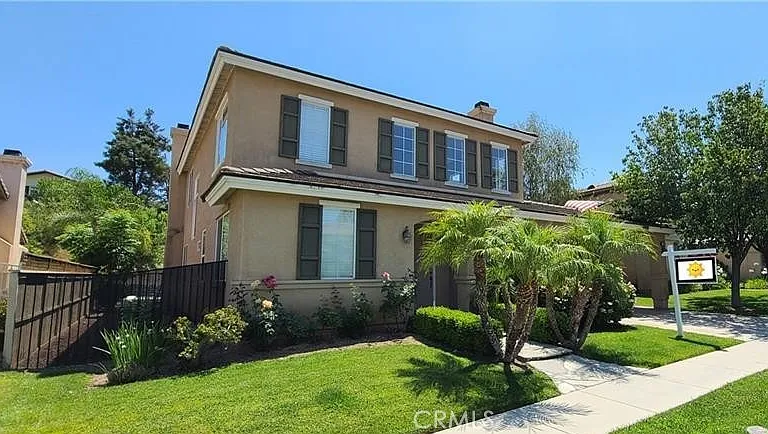 1026 McCall Dr — Photo 1