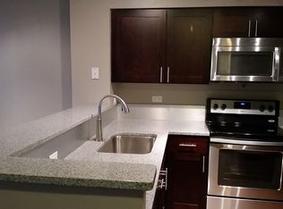 719 Superior Ct APT 107, Naperville, IL 60563