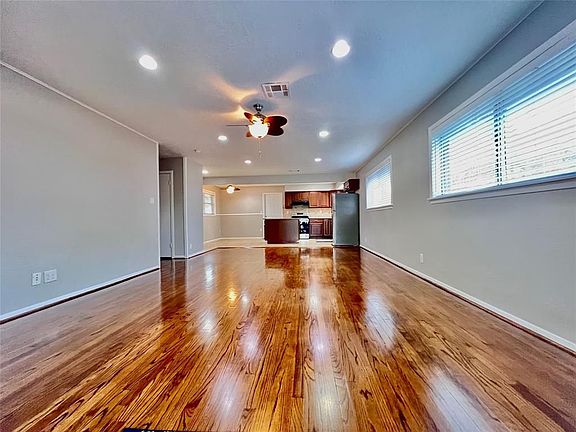 5th image of 1418 Murrayhill Dr