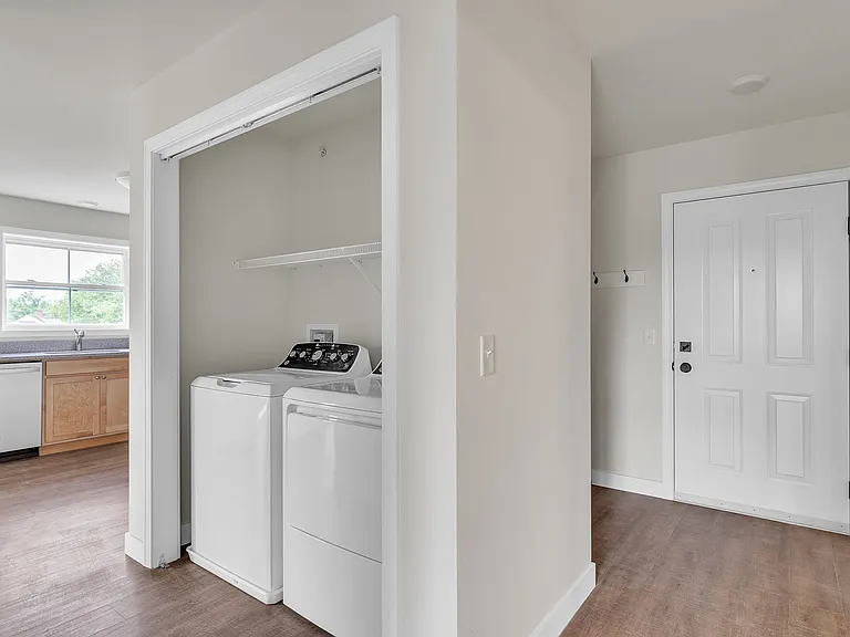25 Armory Ln #G — Photo 6