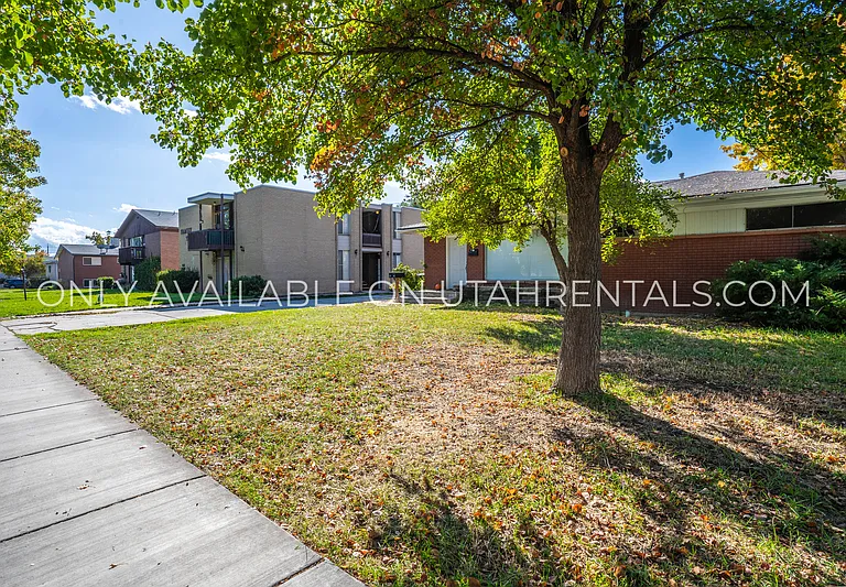 639 N 600 W — Photo 4