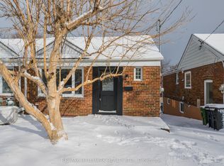 36 Winston Ave, Toronto, ON M1N1W3