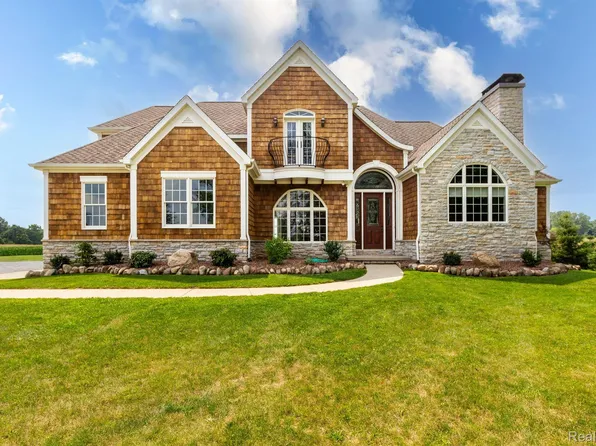 3549 Reamer Rd, Lapeer, MI 48446