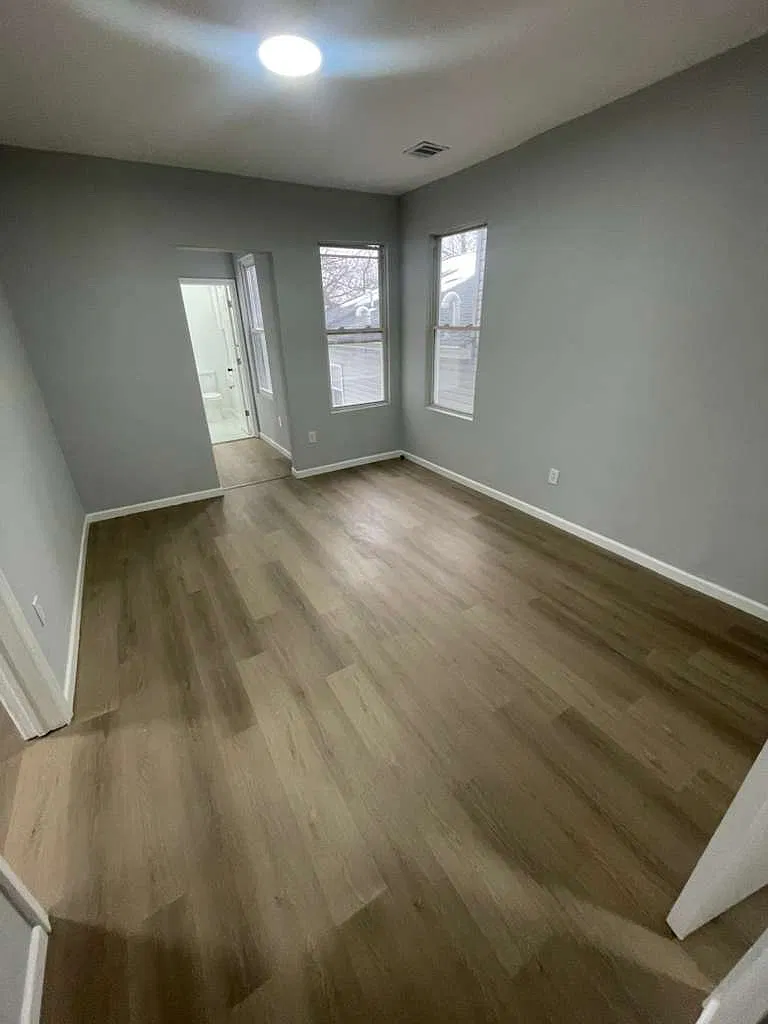 3 bed, $2,150 — Photo 3