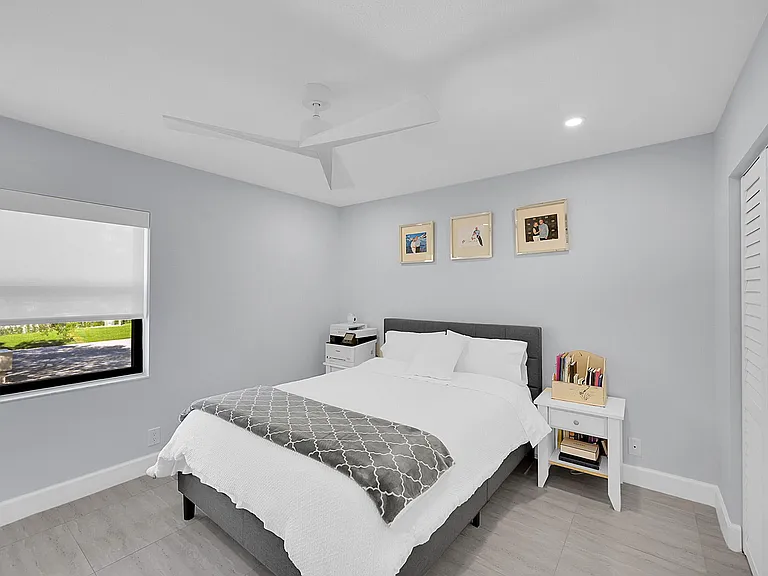 12870 Briarlake Dr #201 — Photo 24