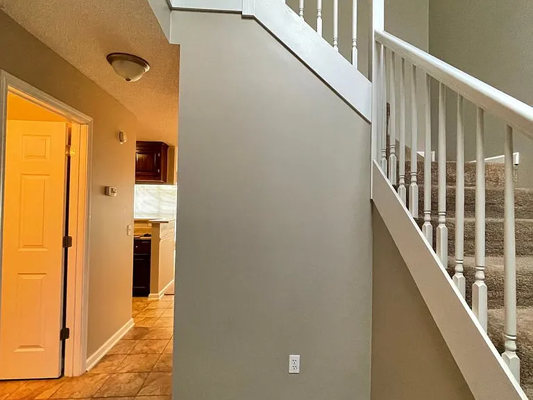 121 Concord Ave — Photo 2