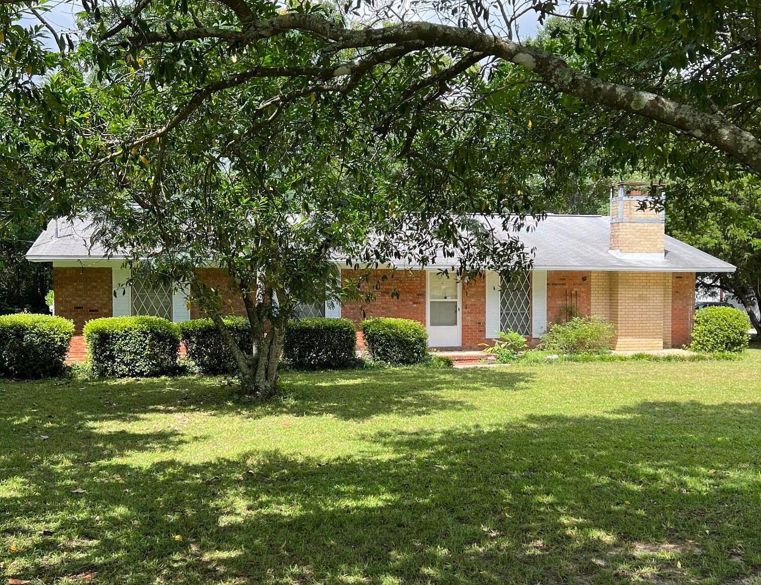 3693 Airport Rd, Crestview, FL 32539 Zillow