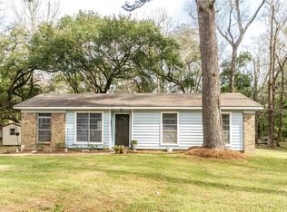 8601 Cedar Wood Dr E, Theodore, AL 36582