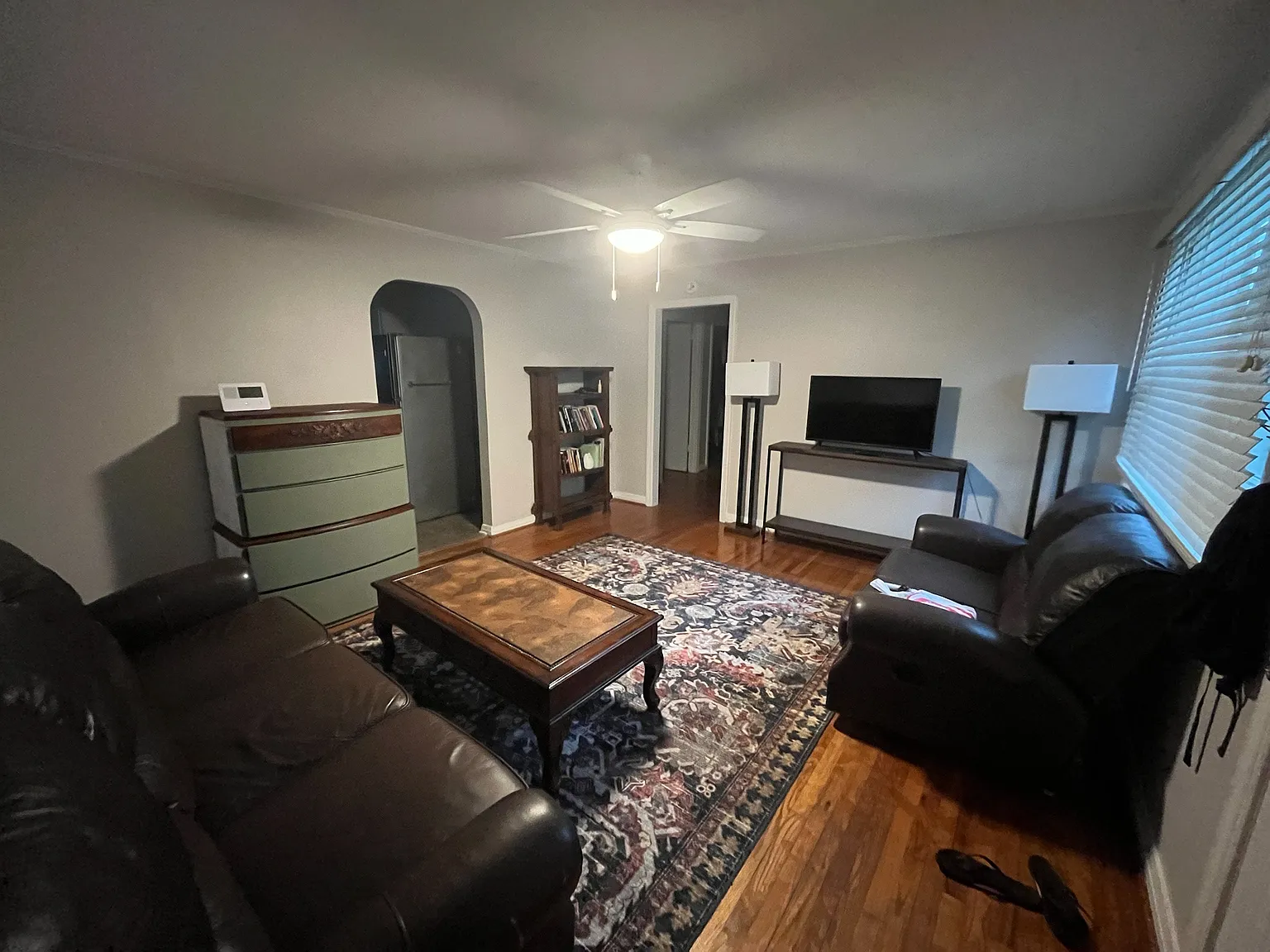 3 bed, 1024 sqft, $1,450 — Photo 4