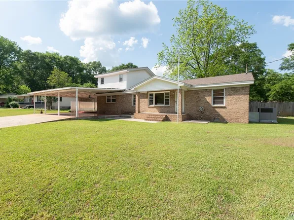 5300 Candlewood Dr, Northport, AL 35473
