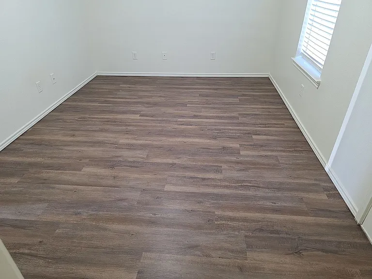 Autumn Ridge 2 BR/2 BA — Photo 9