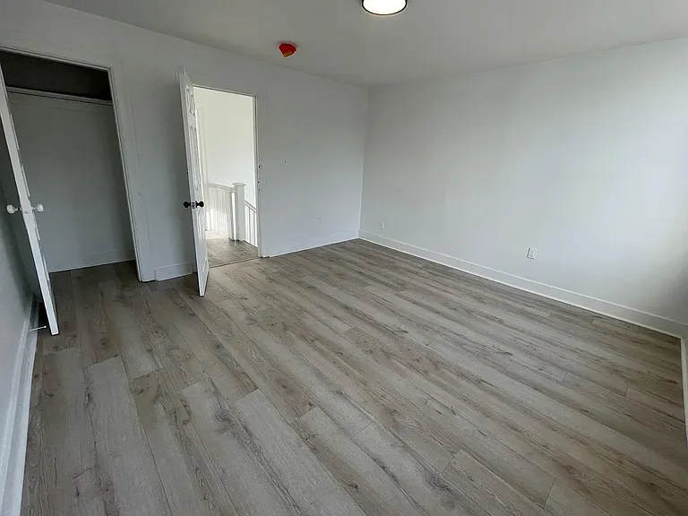 3111 Warder St NW #1 — Photo 17
