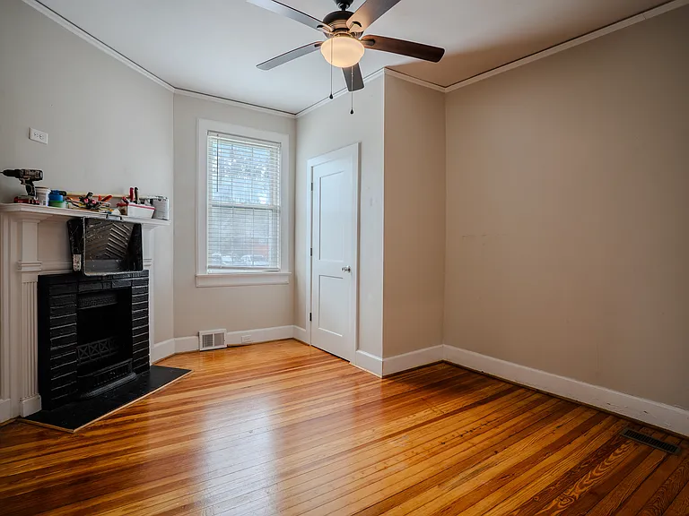309 Court Ave — Photo 12