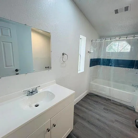 6734 Ravenwood St — Photo 32