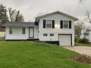 4217 Vineyard Rd, Kansas City, MO 64130