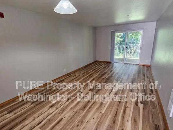 2715 W Maplewood Ave APT 222, Bellingham, WA 98225