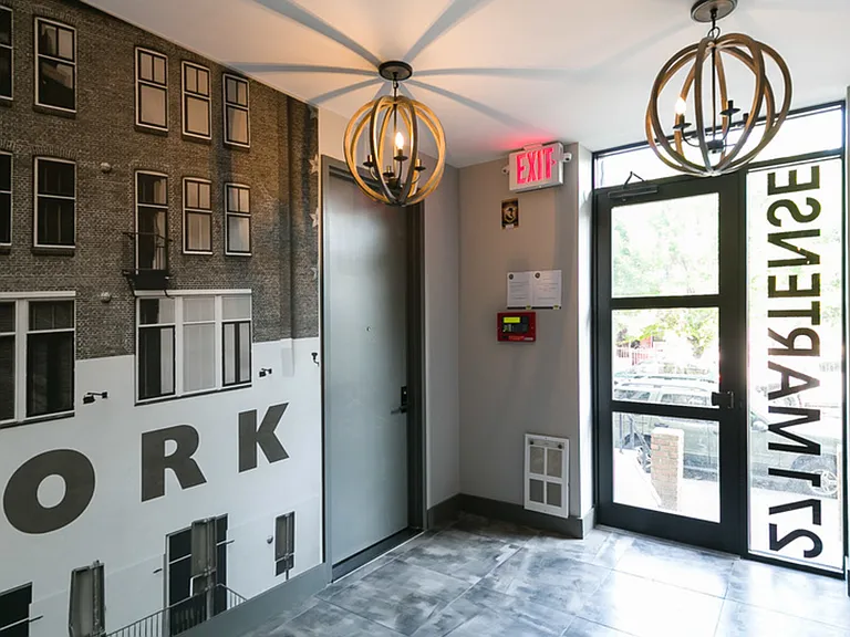 271 Martense St #3R — Photo 9