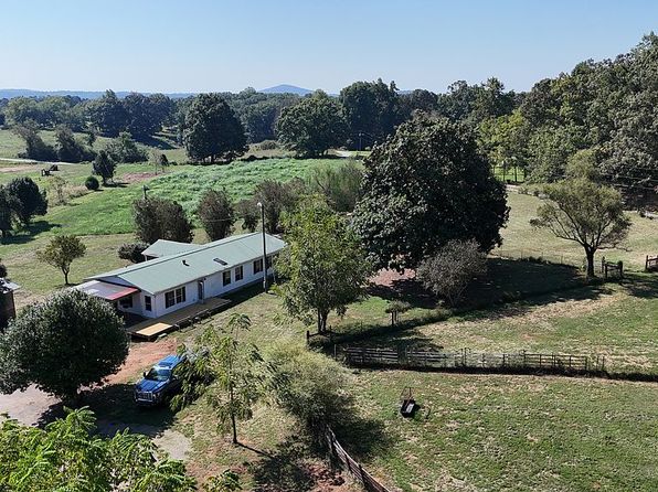 1019 Eli Knob Rd