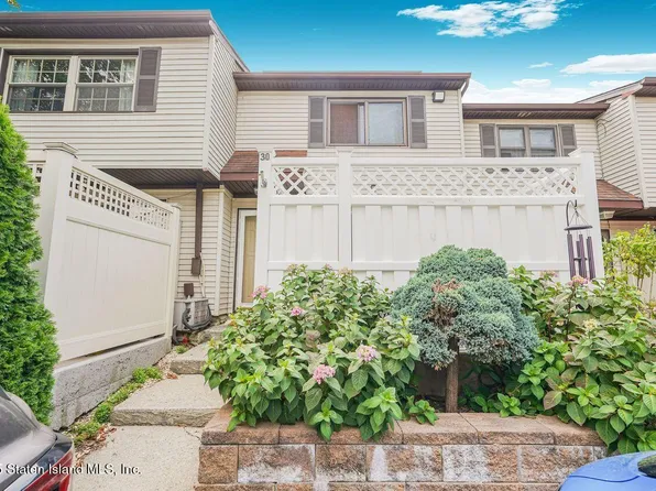 30 Alcott St, Staten Island, NY 10312