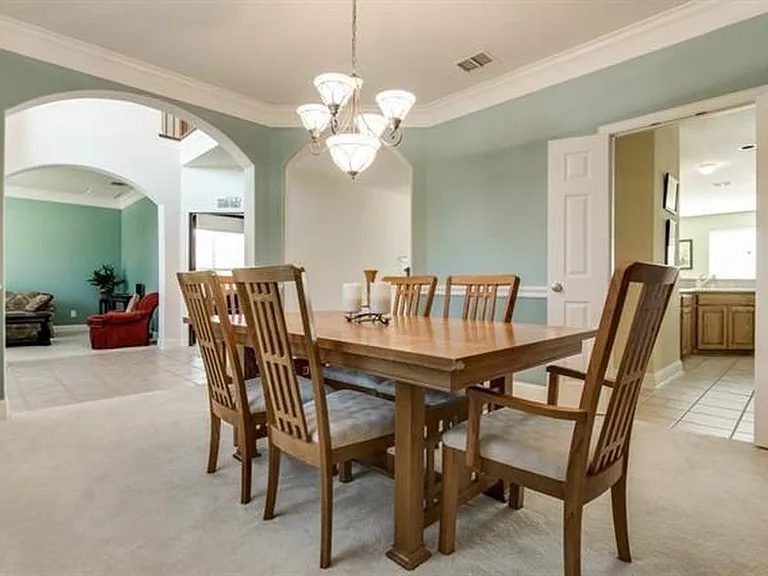 1016 Thorncliff Trl — Photo 8