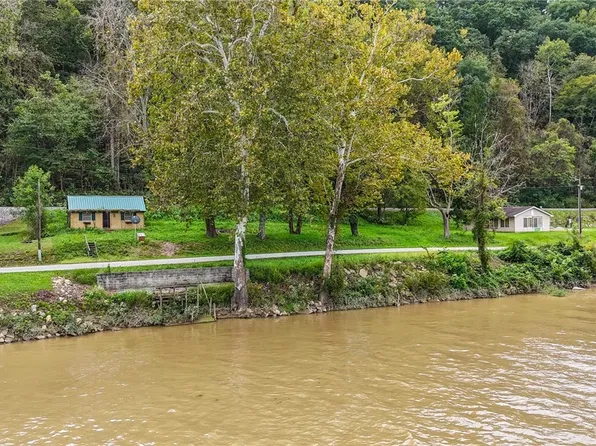 9223 Muskingum River Rd, Lowell, OH 45744