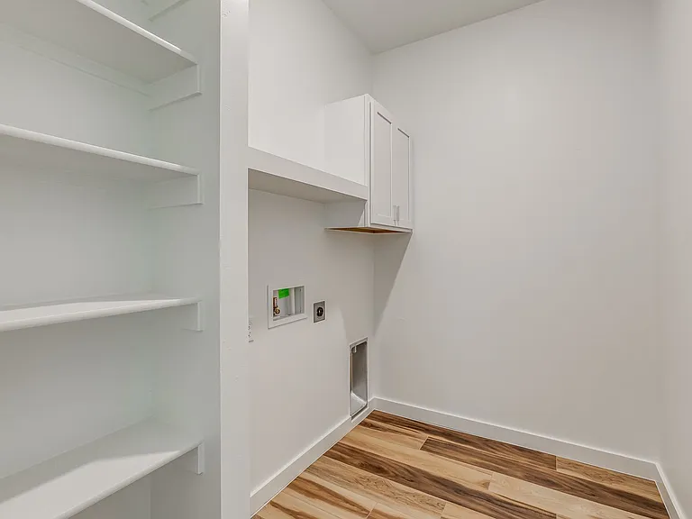 2540 NW 132nd Pl — Photo 28