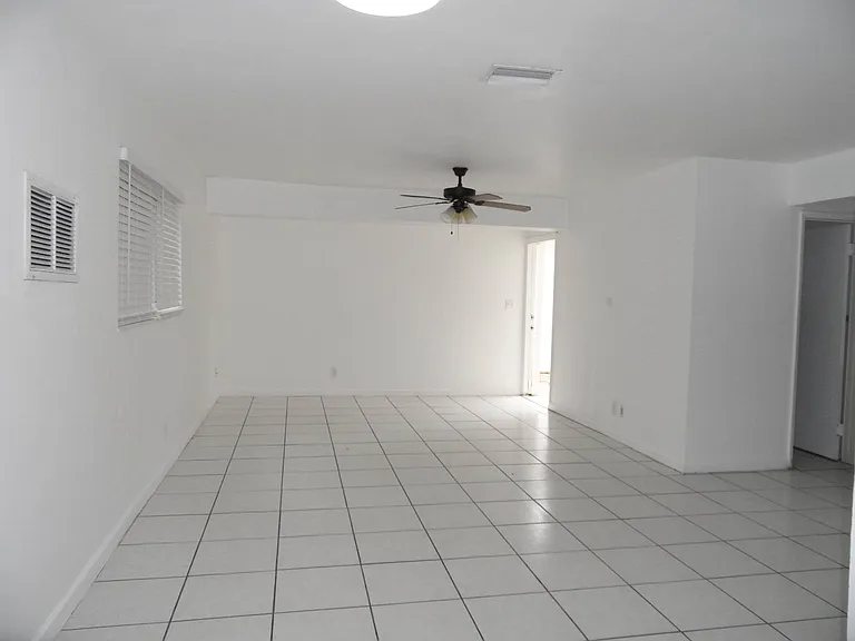 3021 NE 7th Ave #D — Photo 7