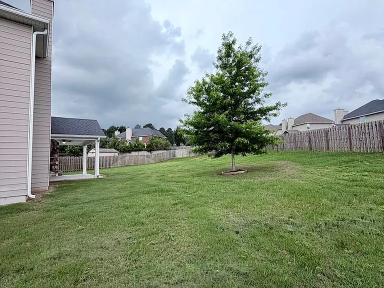 109 Taylor Leigh Ct — Photo 3
