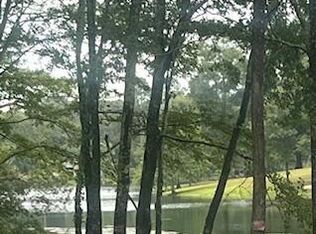 Rault Dr, Lumberton, MS 39455