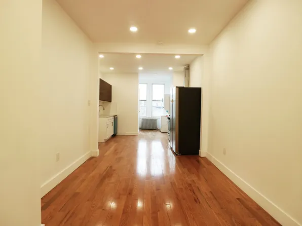 1649 George Street image 3 of 8