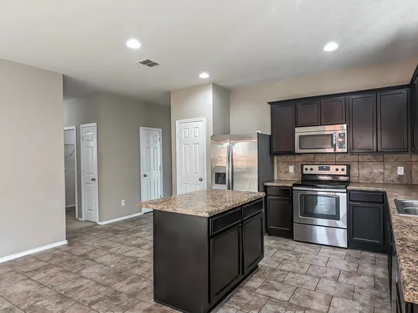 239 RUSTIC WILLOW, Selma, TX 78154