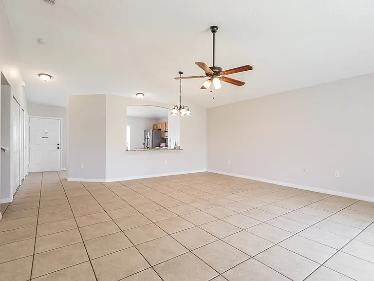 221 Timbercreek Pines Cir — Photo 4