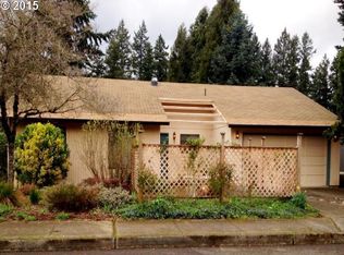 873 NE Edgehill Dr, Estacada, OR 97023
