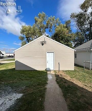 5th image of 262 1st Ave