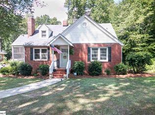 604 Cedar St, Clinton, SC 29325