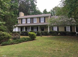 2200 Huntington Dr, Loganville, GA 30052