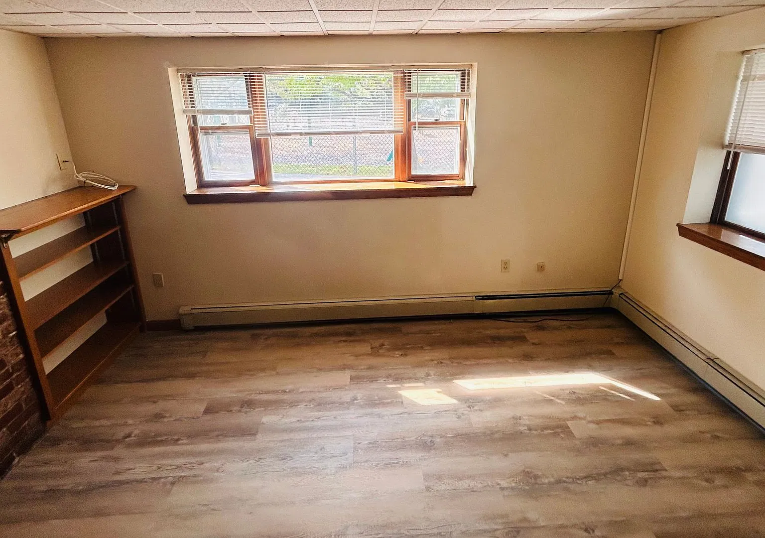 909 State St — Photo 1