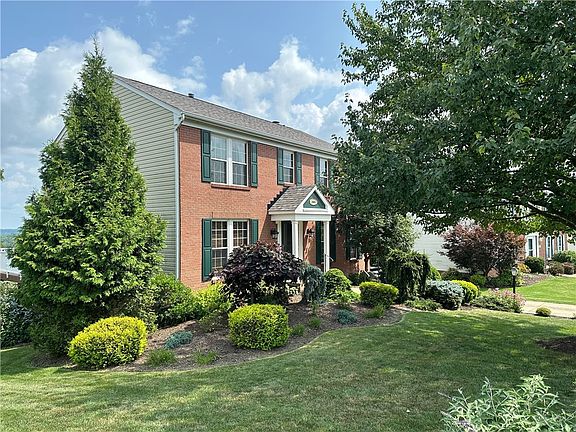 3rd image of 8005 Woodcreek Dr
